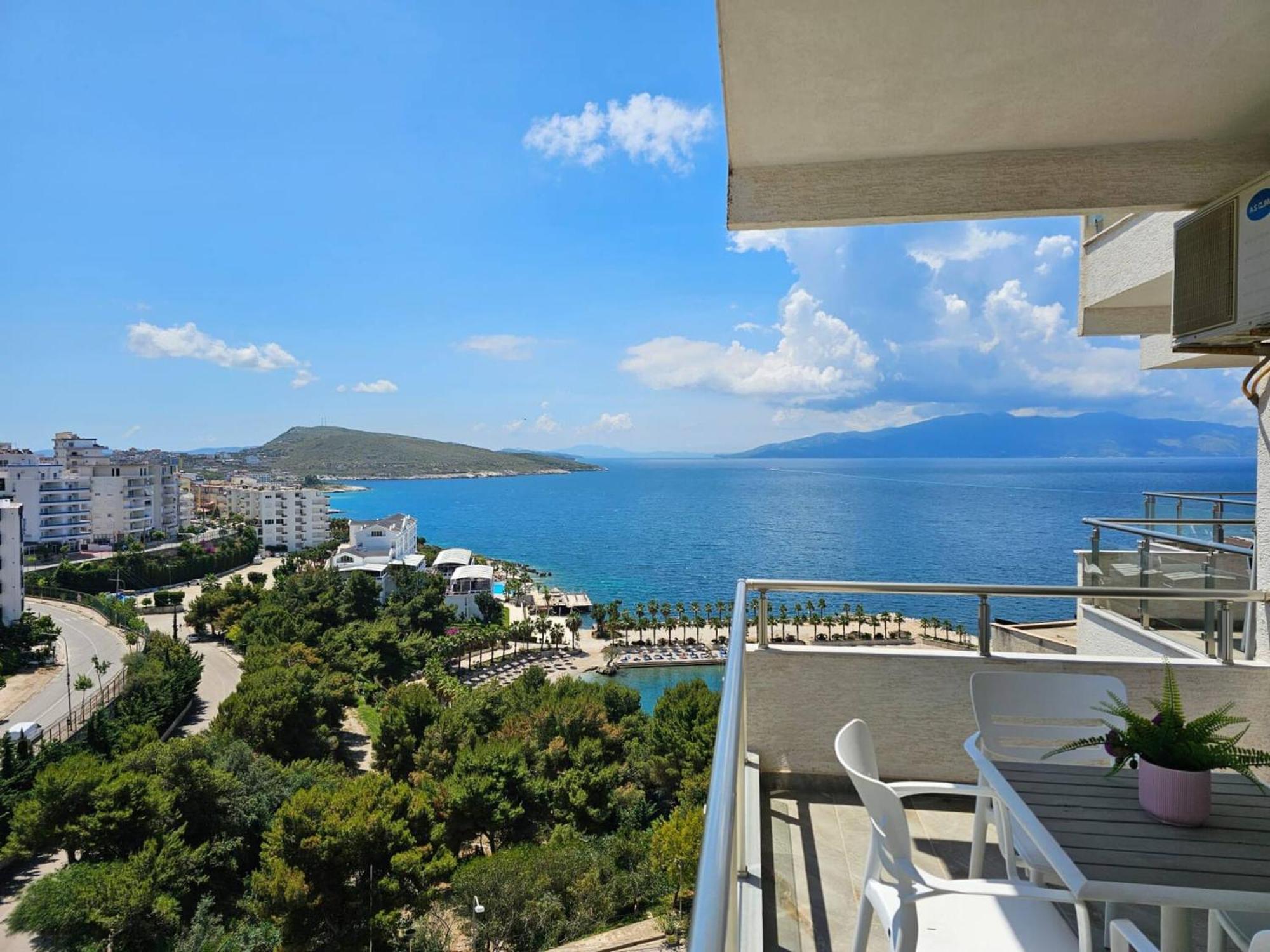 Brand New Apartments Sarandë Exterior foto